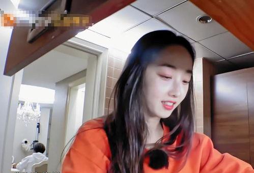 瓜吃瓜cos女友,一场别开生面的“吃瓜”盛宴